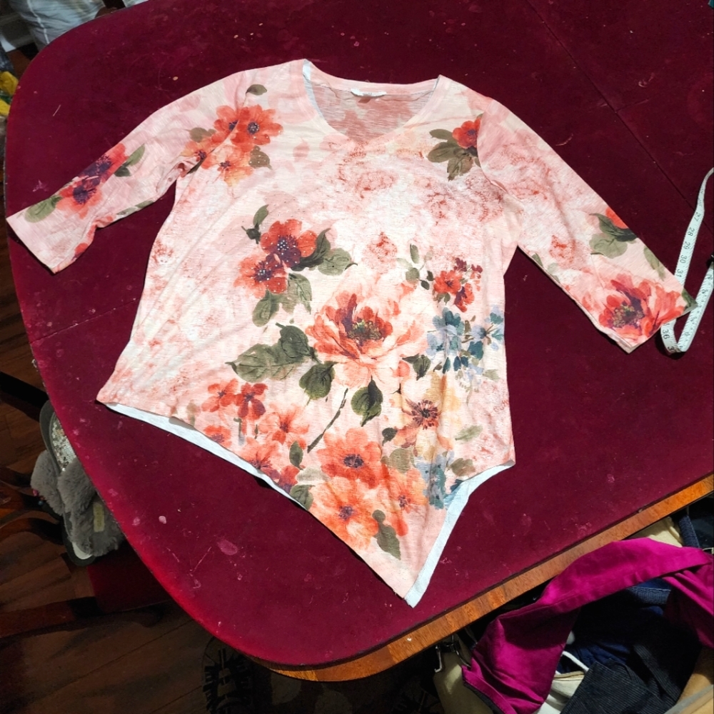 NWOT ...Time and Tru Shirt / Top